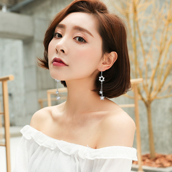 Hosszú, elegáns fülbevaló arany és ezüst színben