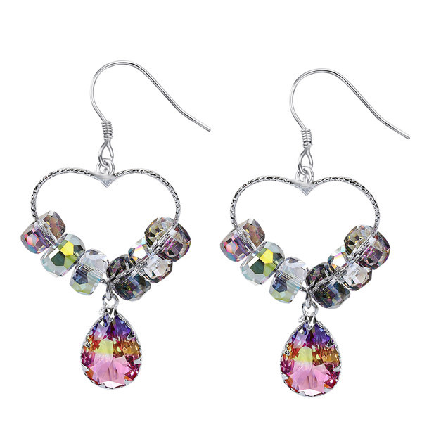 Női fülbevaló - csüngő szívecskével