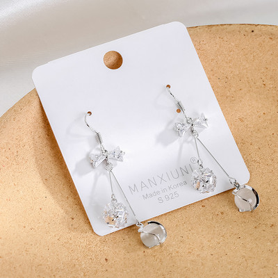 Női fülbevaló - szalaggal és kővel