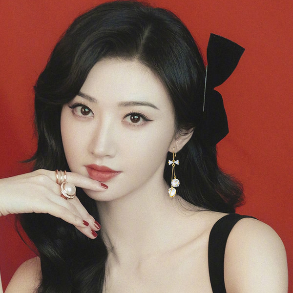 Női fülbevaló - szalaggal és kővel