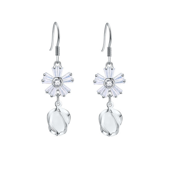 Női fülbevaló - gyöngy virággal