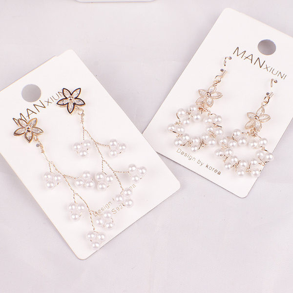 Γυναικεία σκουλαρίκια σε χρυσό και ασημί χρώμα